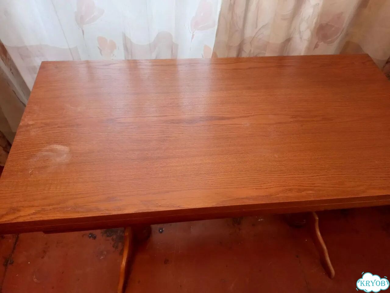 Стол фото 2
