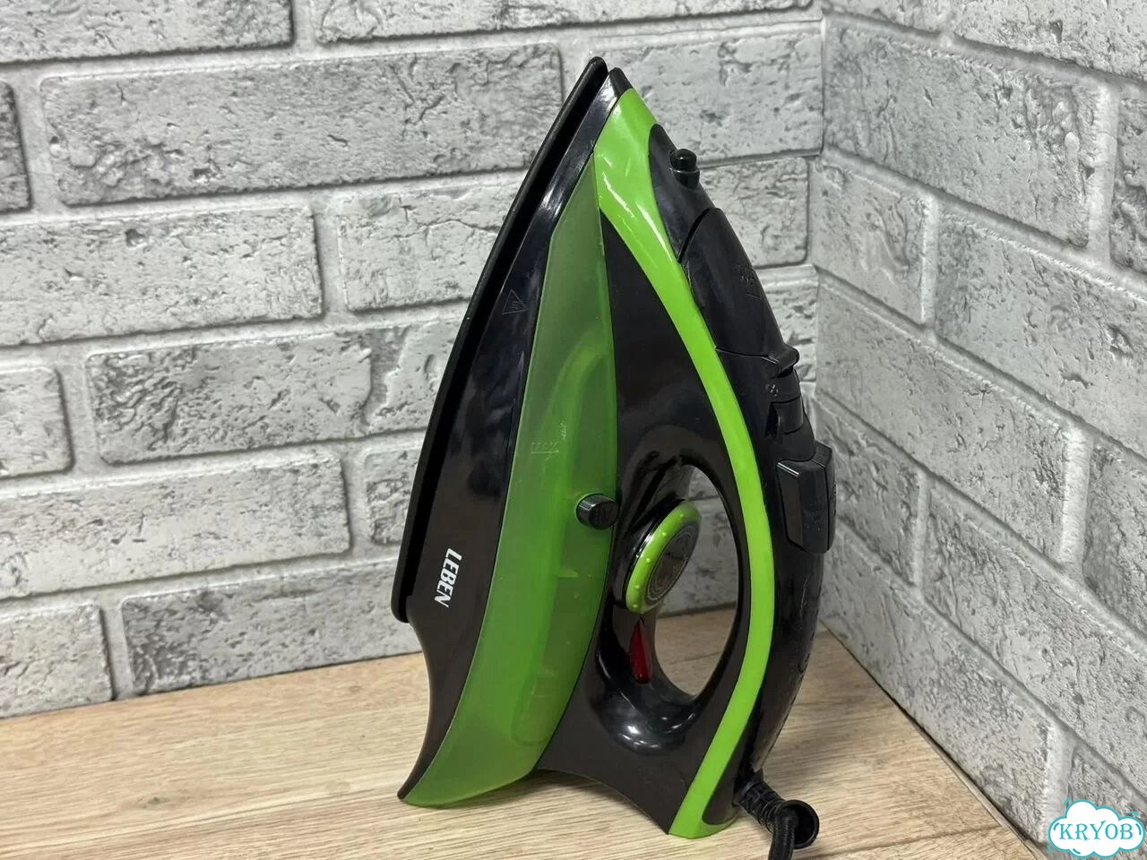 Утюг Leben RB 2320 фото 1