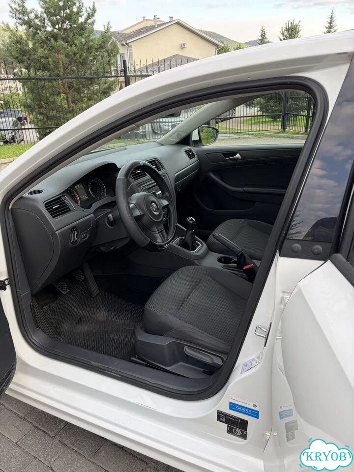 Volkswagen Jetta 1.6 MT, 2014, 195 000 км фото 9