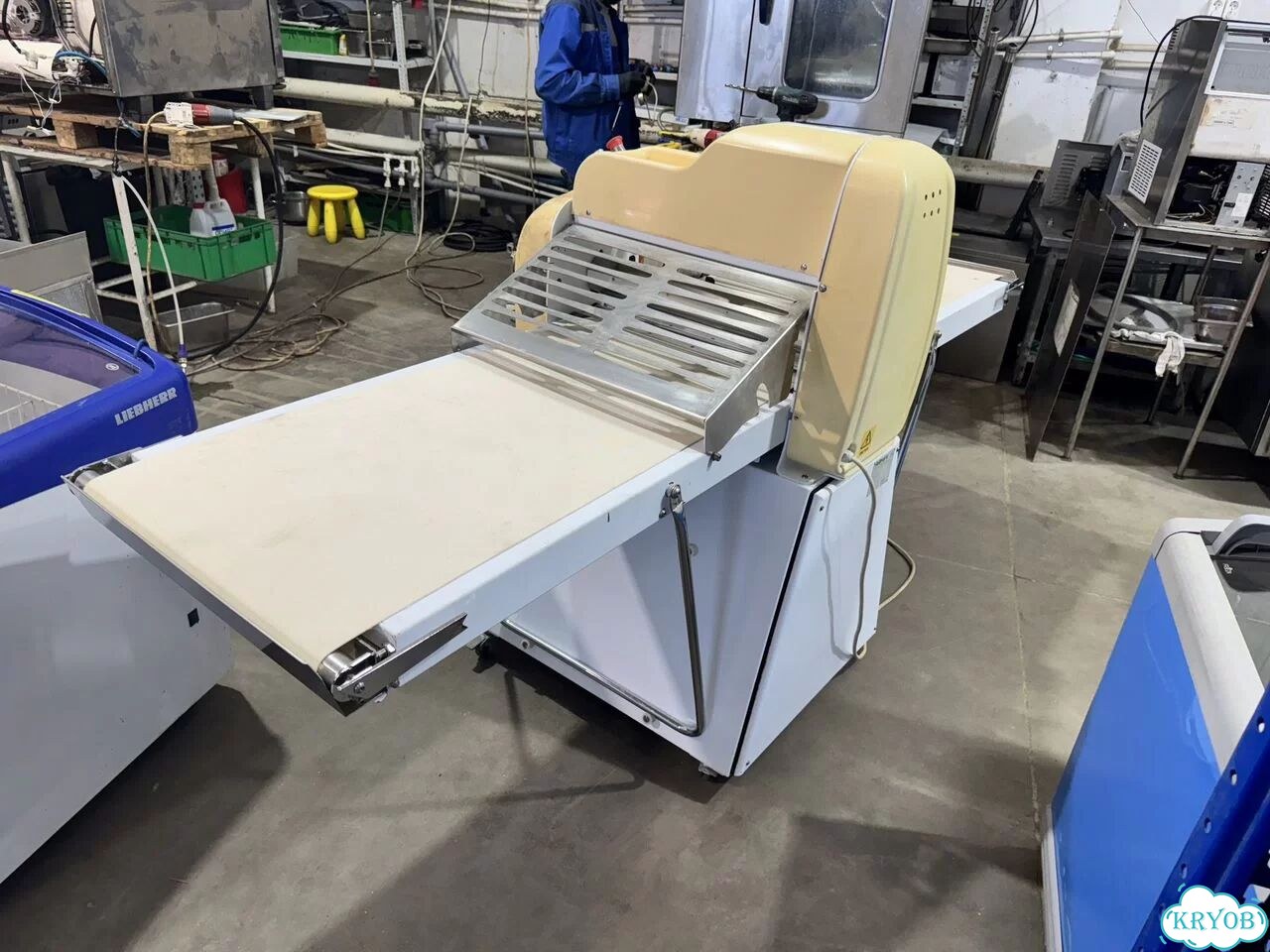Тестораскаточная машина Rollmatic SH600 фото 4