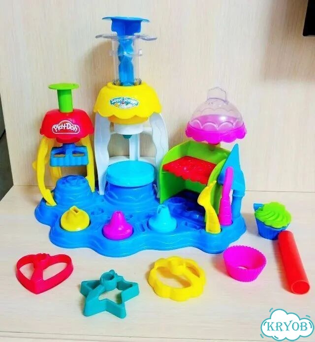 Игровой набор Play-Doh «Фабрика пирожных» фото 1