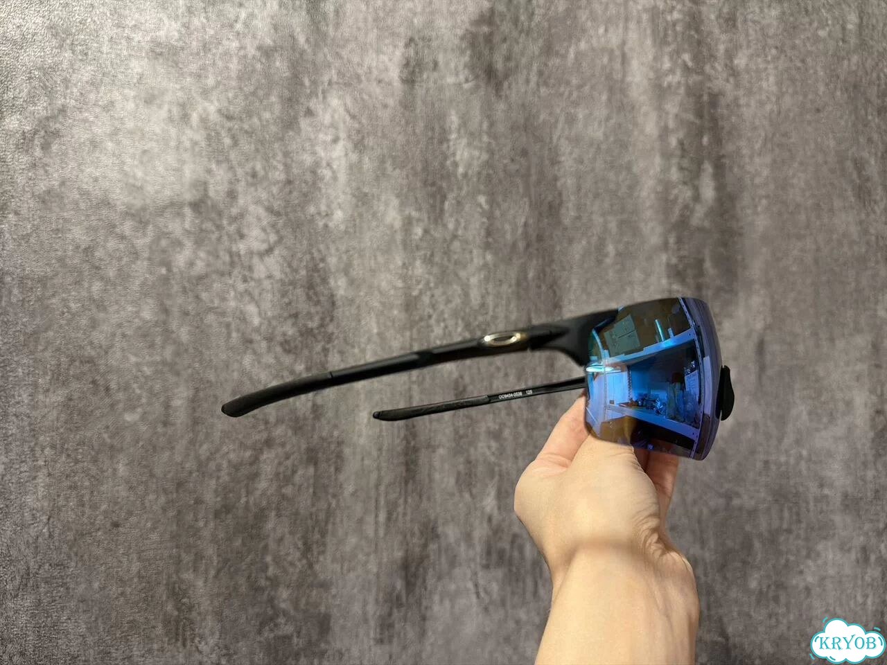 Новые очки солнцезащитные спортивные oakley evzero фото 6