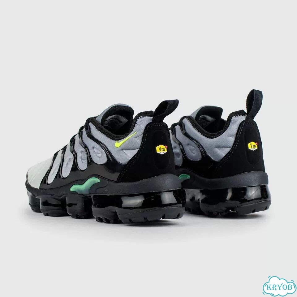 Кроссовки Nike Air Vapormax Plus Grey Gradient фото 3