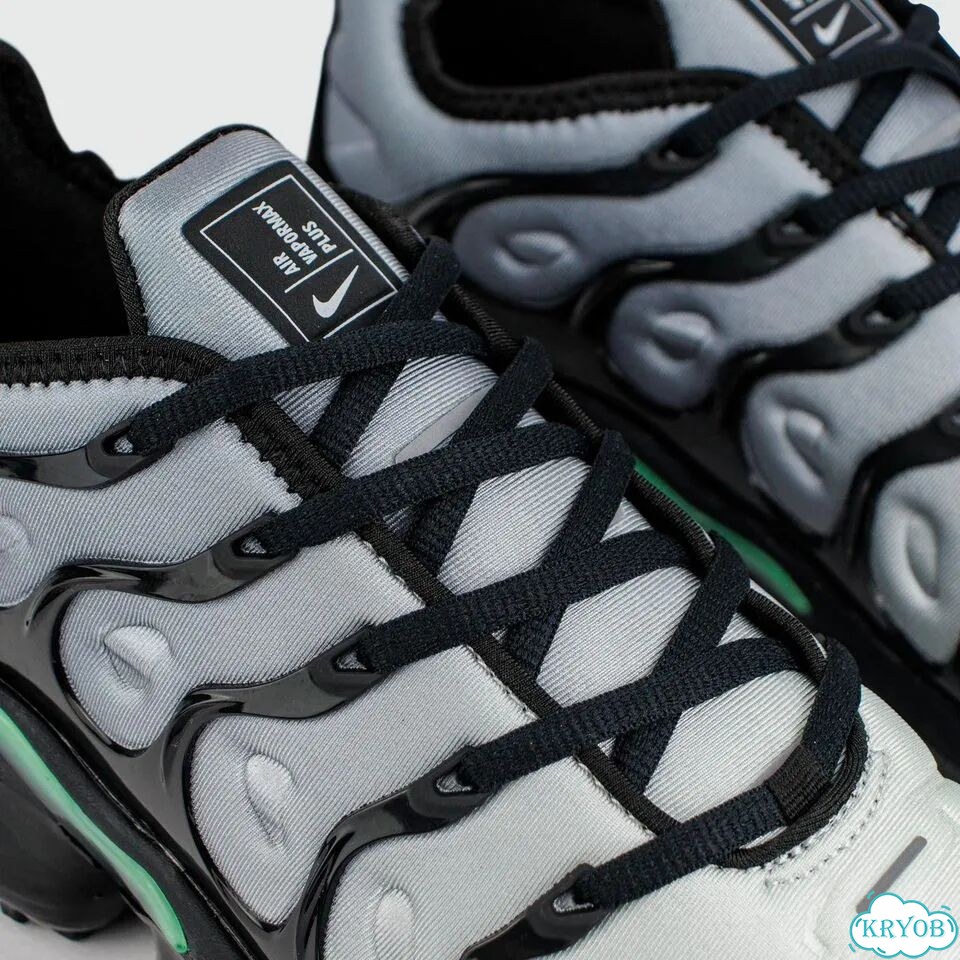 Кроссовки Nike Air Vapormax Plus Grey Gradient фото 5