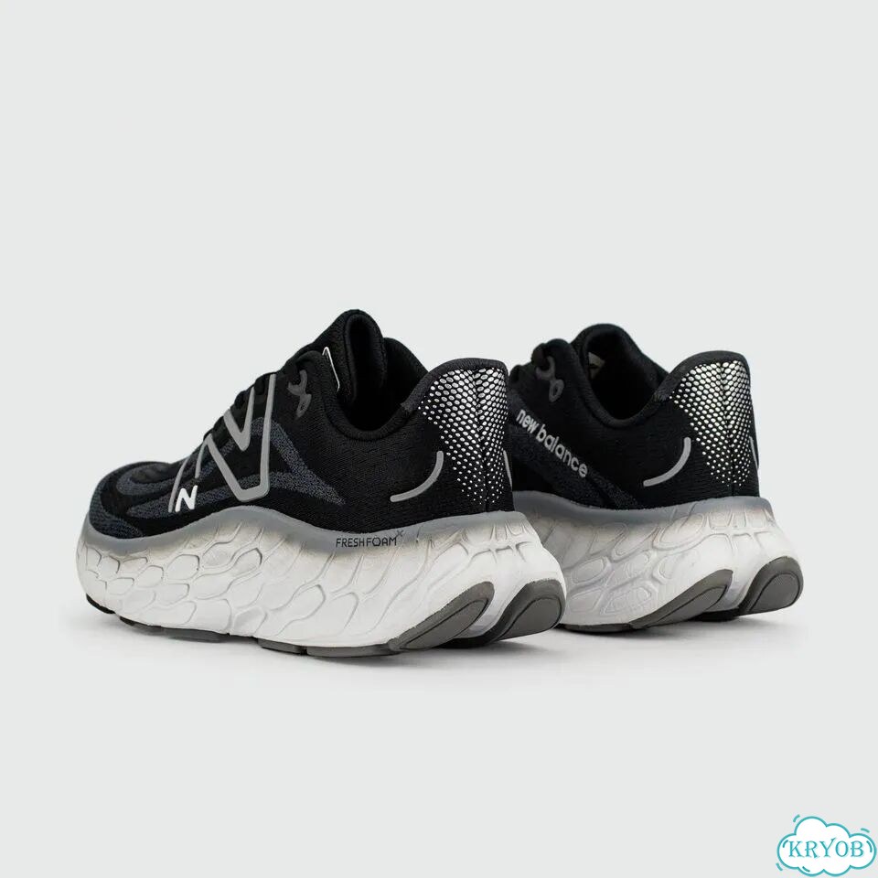 Кроссовки New Balance Fresh Foam x More V4 Black White фото 3