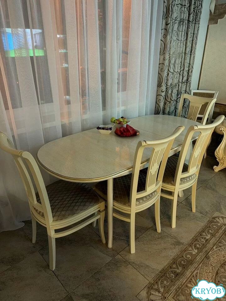 Кухонный стол и стулья фото 1