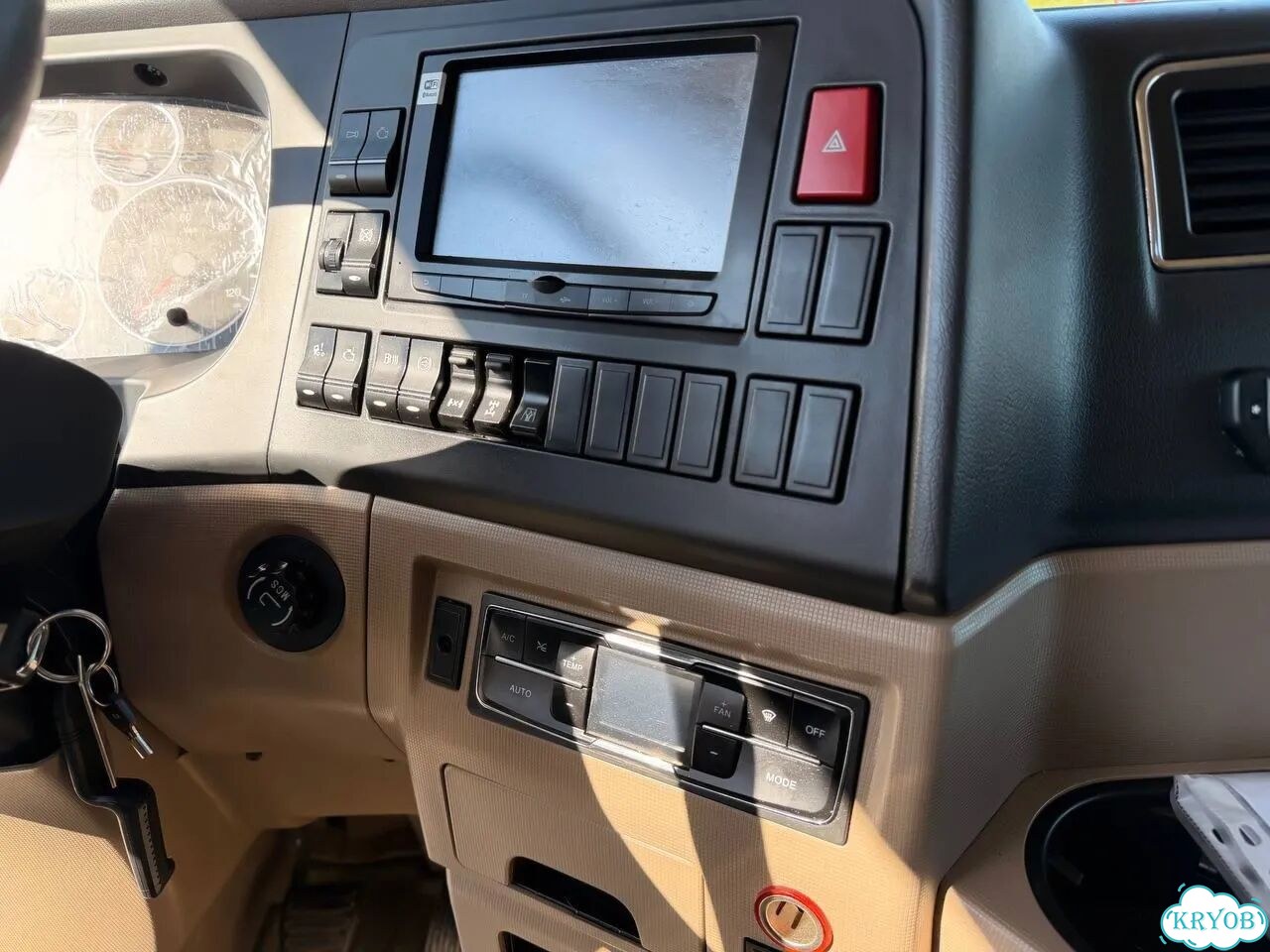 Автобетоносмеситель SITRAK C7H ZZ5316GJBV306ME 8×4, 2026 фото 30