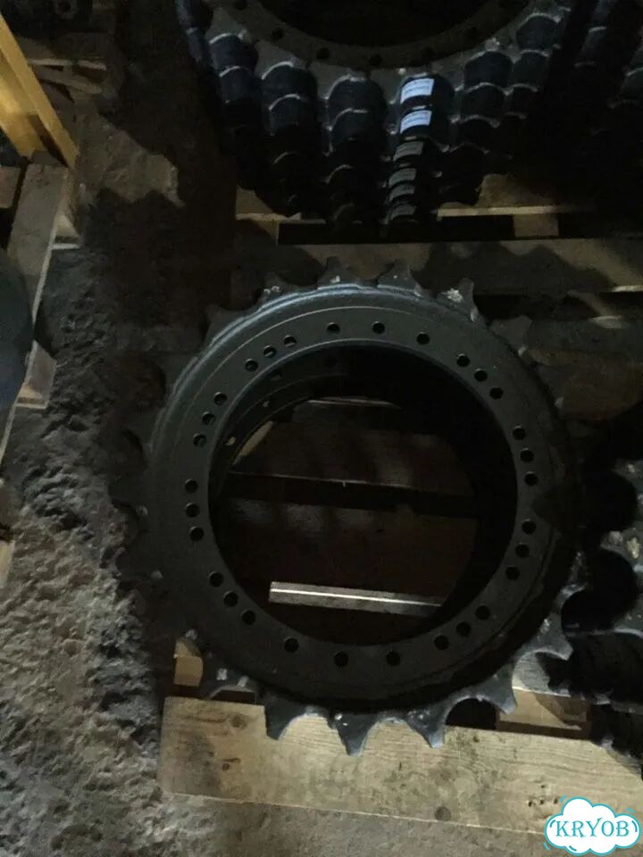 Hitachi EX220-5 Звёздочка фото 1