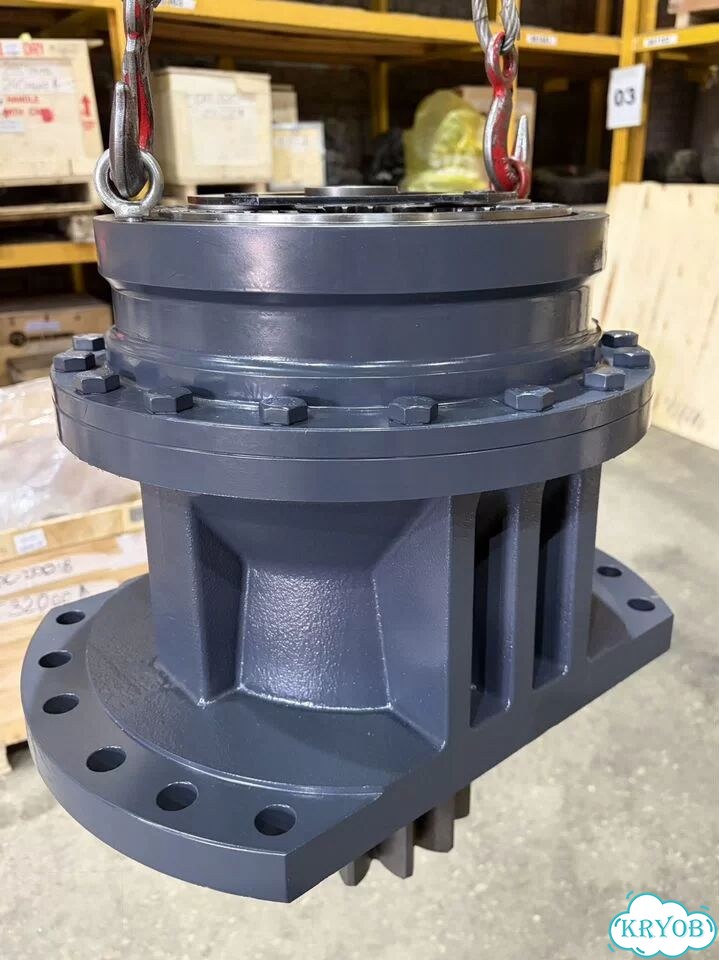 Редуктор поворота komatsu PC200-8 фото 7