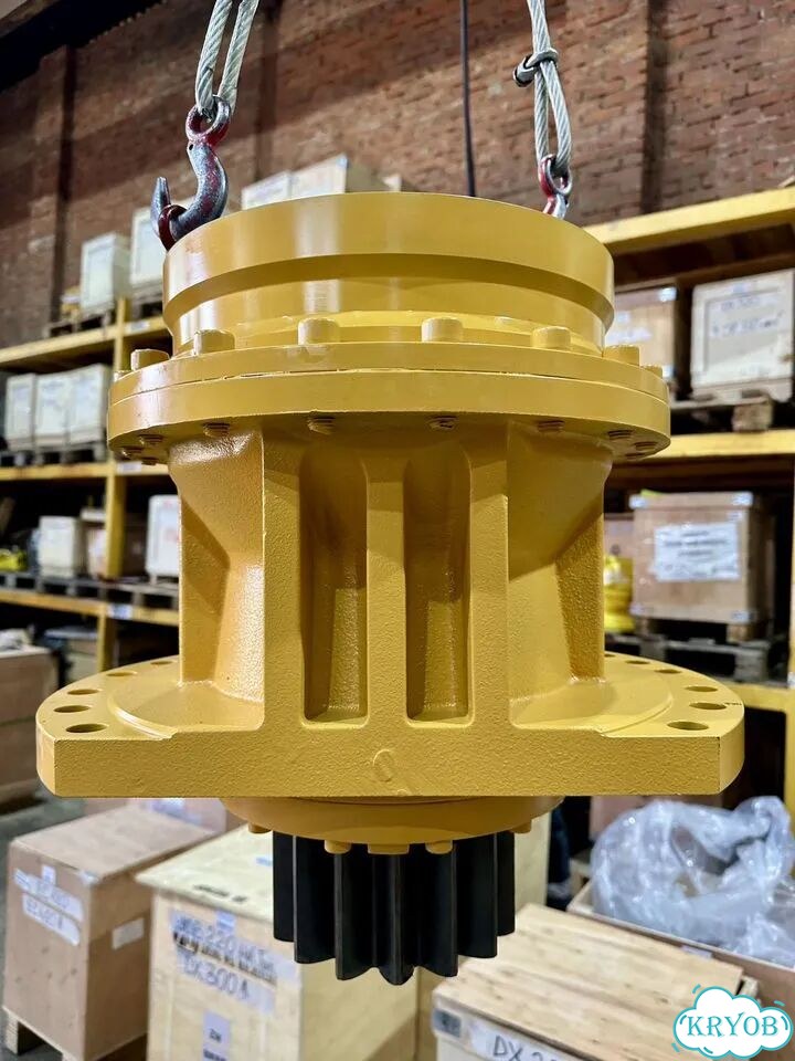 Редуктор поворота komatsu PC200-7 фото 1