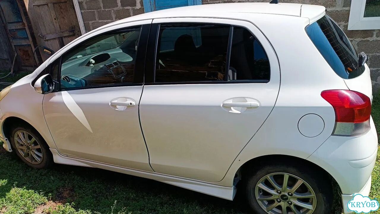 Toyota Vitz 1.0 CVT, 2010, 205 000 км фото 2