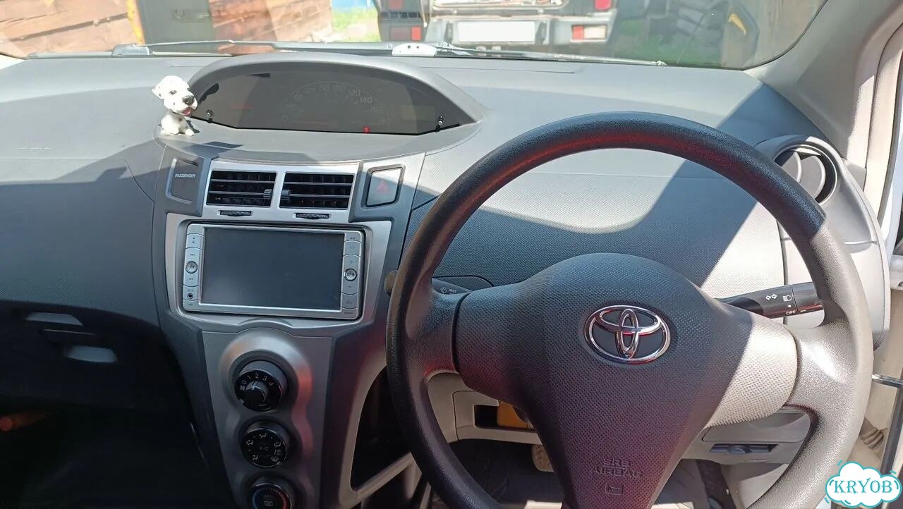Toyota Vitz 1.0 CVT, 2010, 205 000 км фото 5