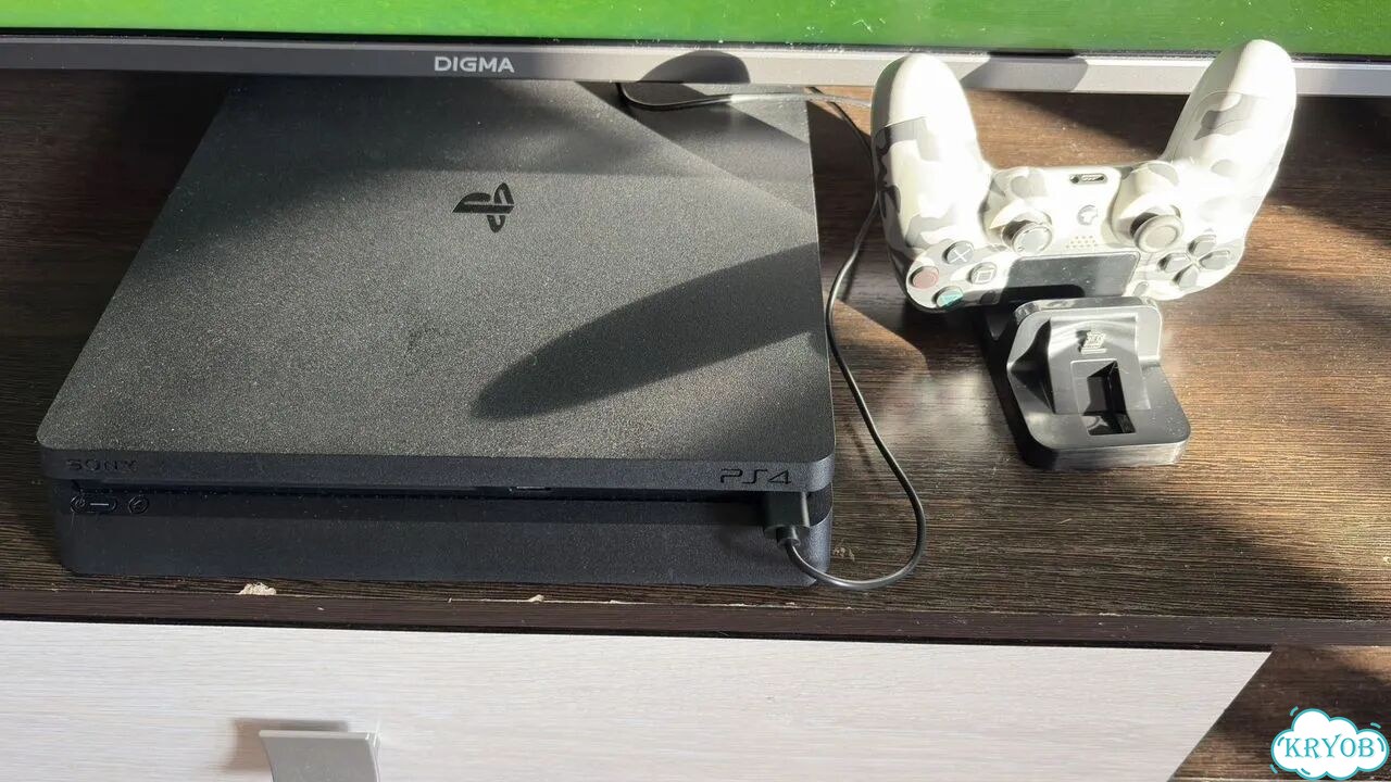 Игровая приставка ps4 slim фото 1