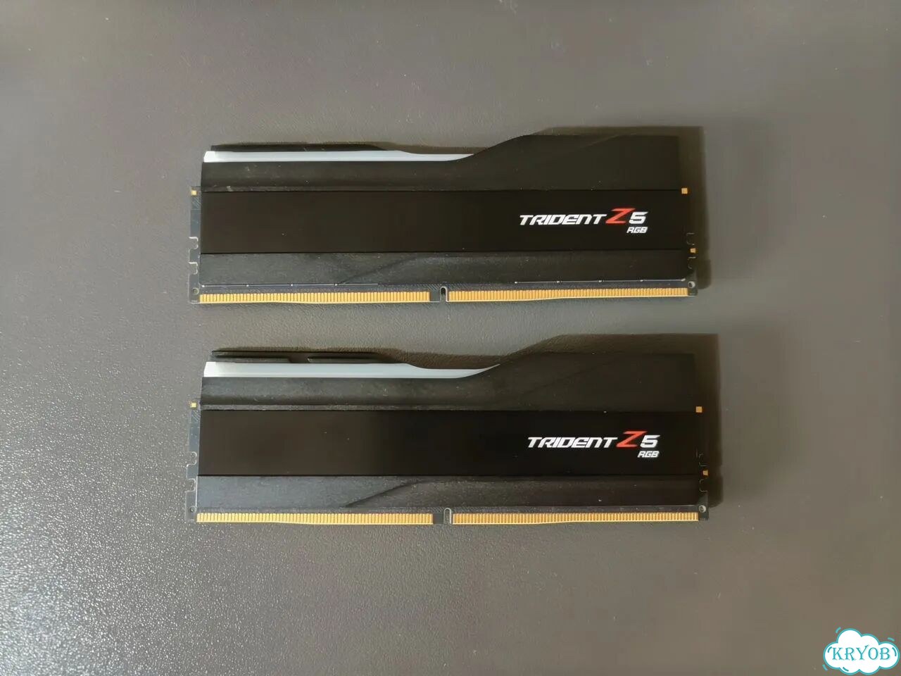 Оперативная память ddr5 64gb 5600 Trident Z5 RGB фото 1