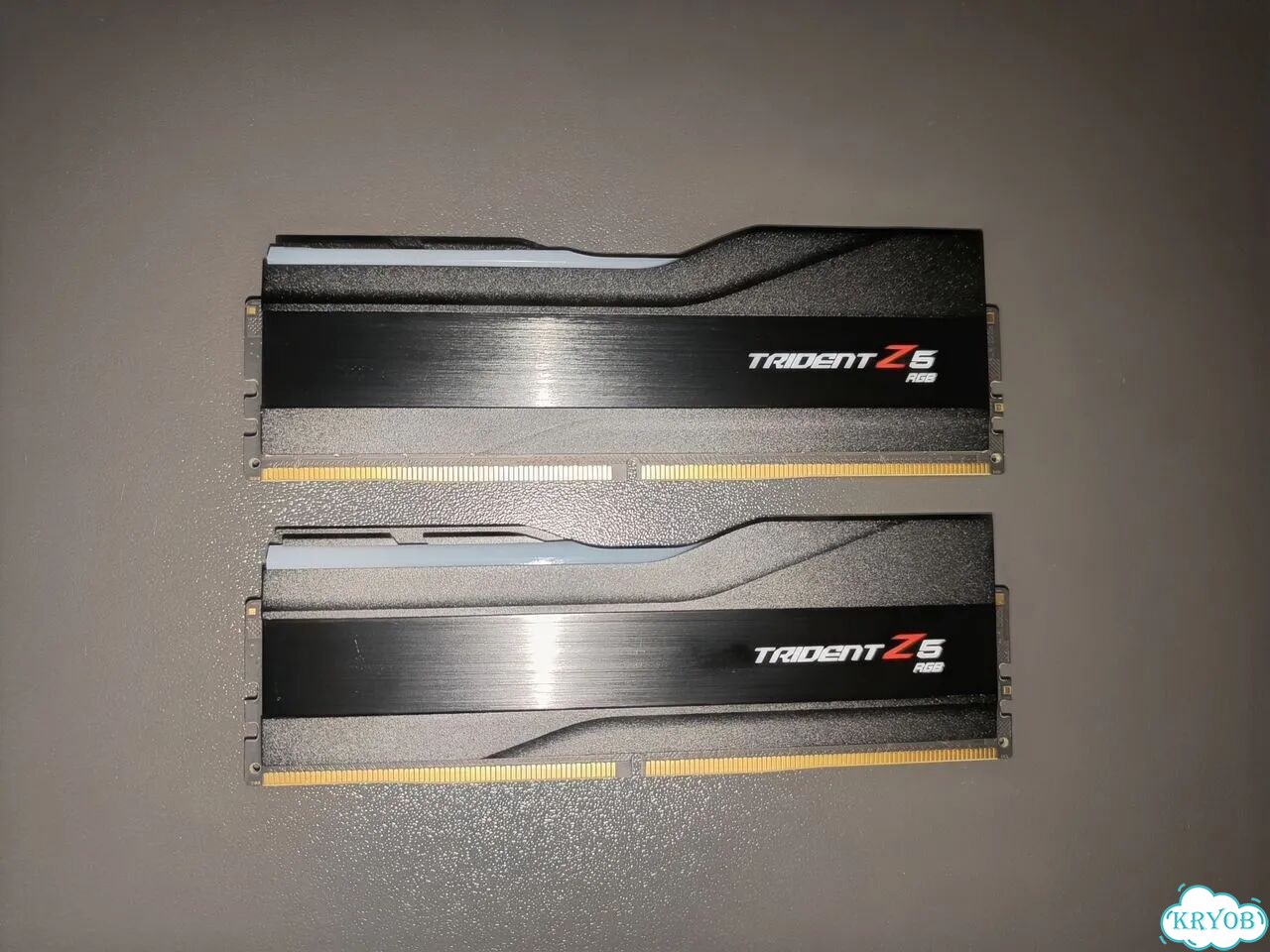 Оперативная память ddr5 64gb 5600 Trident Z5 RGB фото 2