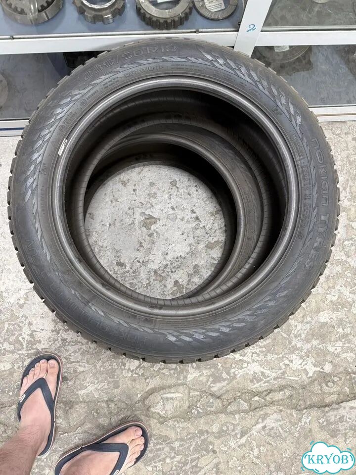 Nokian Tyres Hakkapeliitta 9 SUV 235/50 R18 фото 1