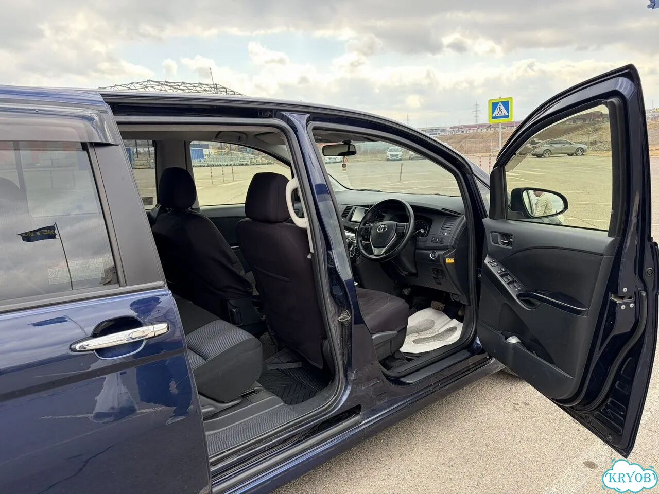 Toyota Isis 1.8 CVT, 2016, 96 000 км фото 17
