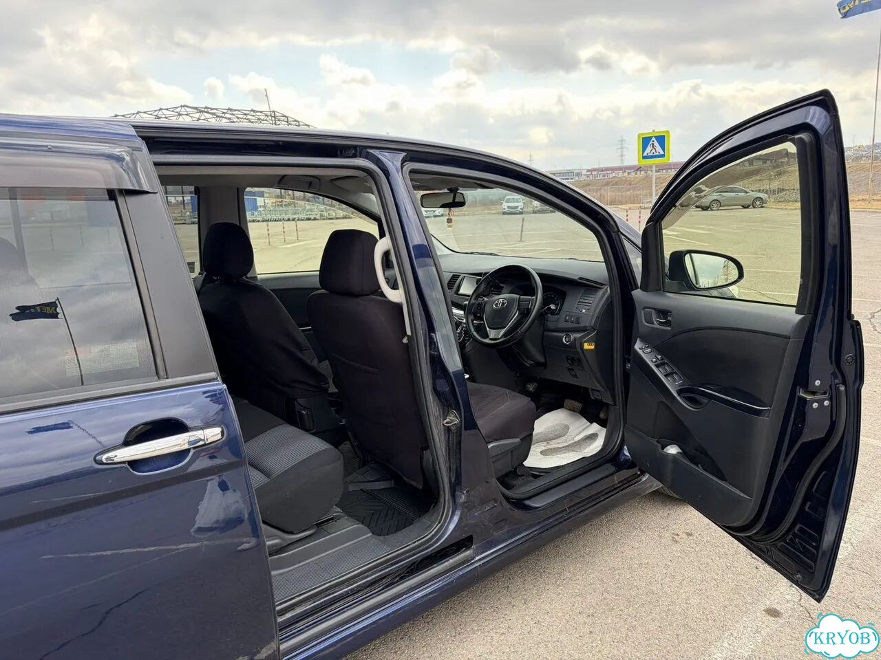 Toyota Isis 1.8 CVT, 2016, 96 000 км фото 18