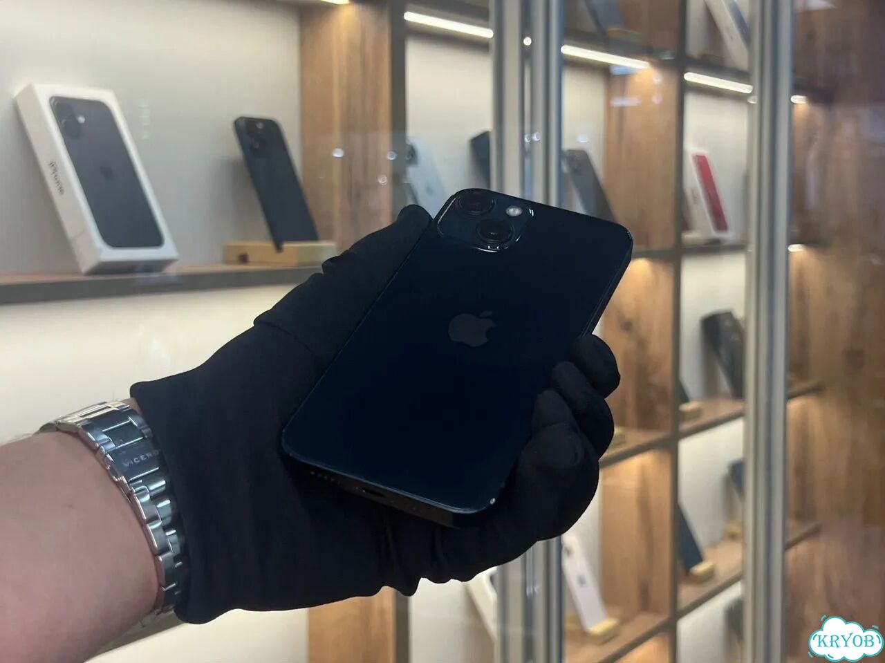 iPhone 13, 128 ГБ, SIM + eSIM фото 1