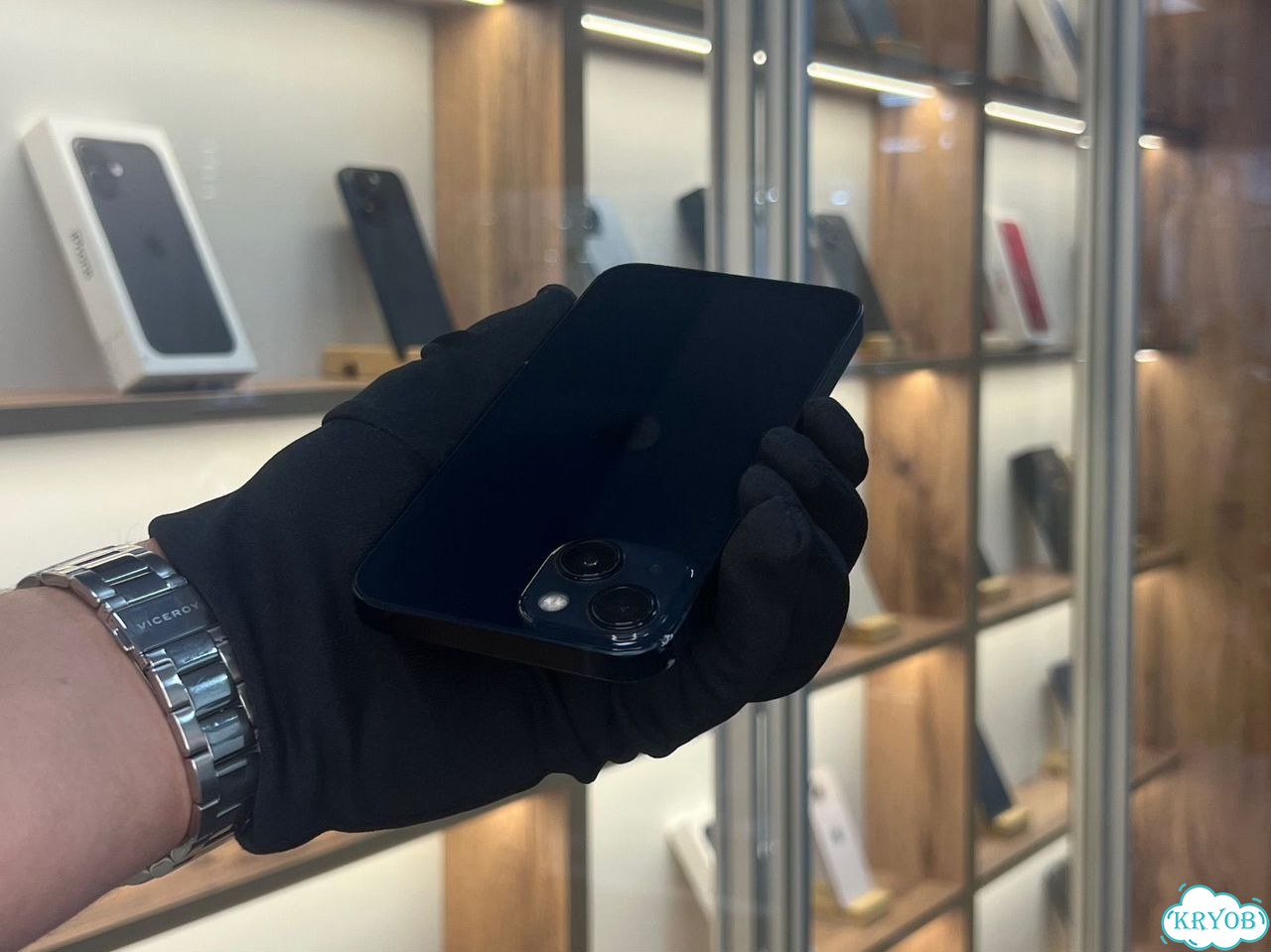 iPhone 13, 128 ГБ, SIM + eSIM фото 2