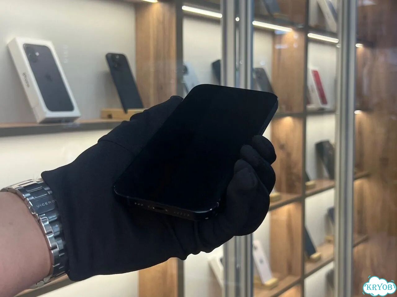 iPhone 13, 128 ГБ, SIM + eSIM фото 5