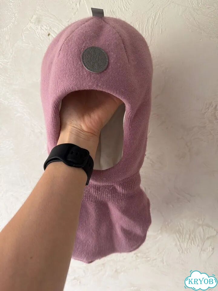 2 комбеза,2 пары обуви, манишка, варежки, шапка фото 6