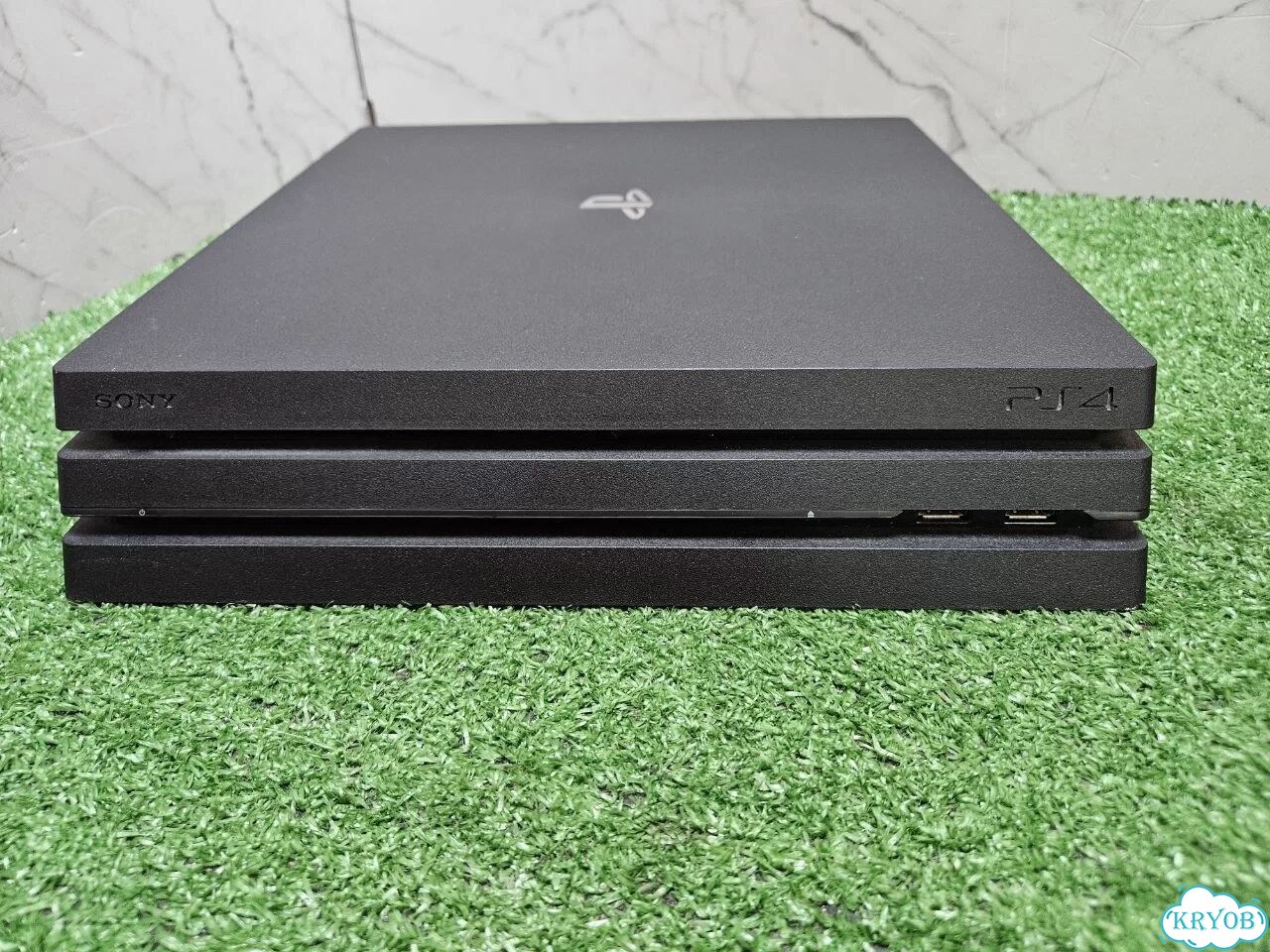 Sony Playstation 4 Pro 1TB фото 2