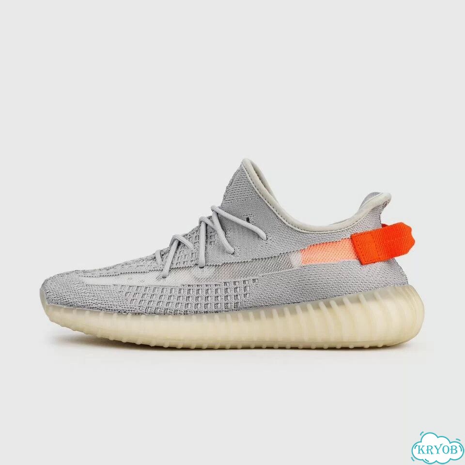 Кроссовки Adidas Yeezy 350 boost v2 Tail Light фото 1