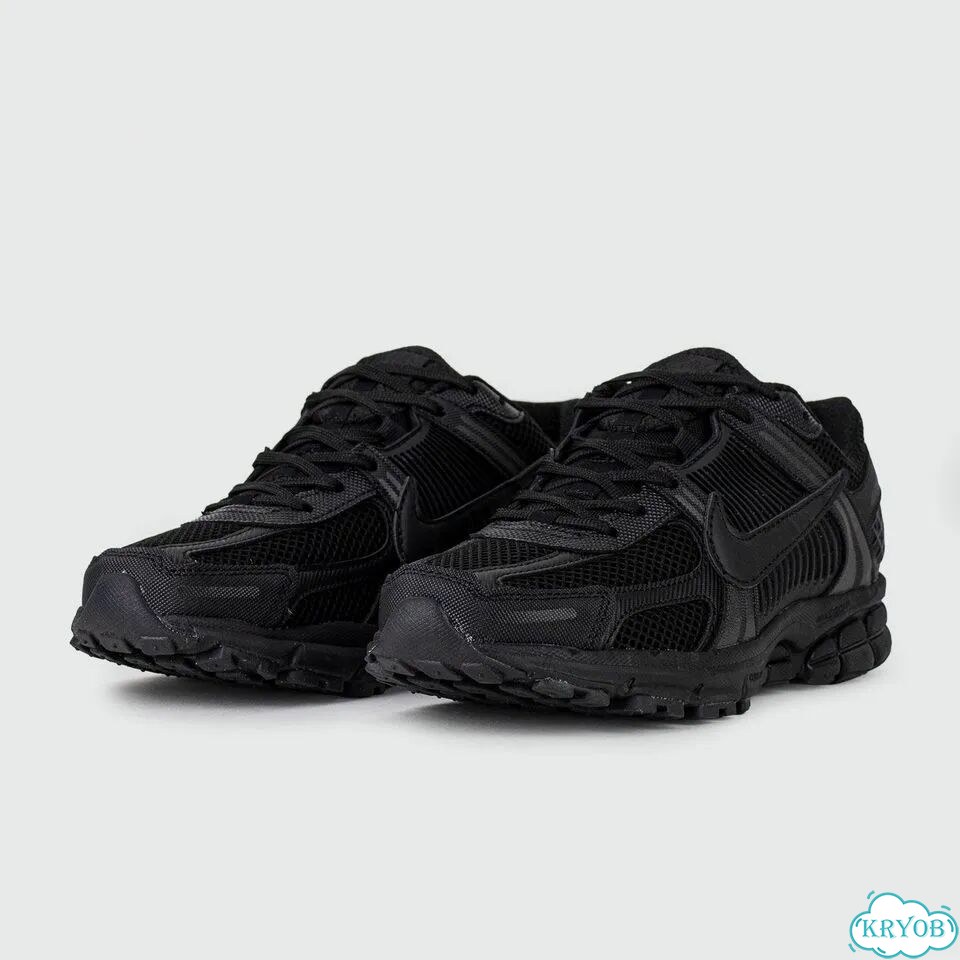 Кроссовки Nike Zoom Vomero 5 Triple Black фото 2