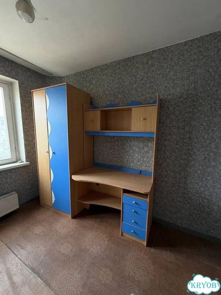 Шкаф со столом детский фото 1