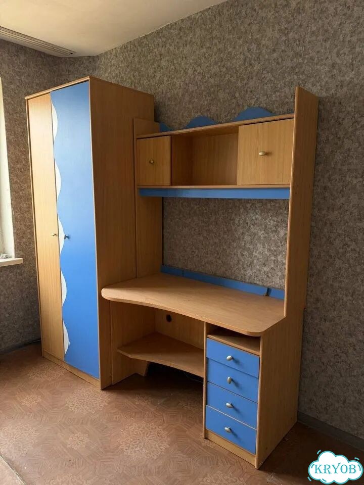 Шкаф со столом детский фото 5