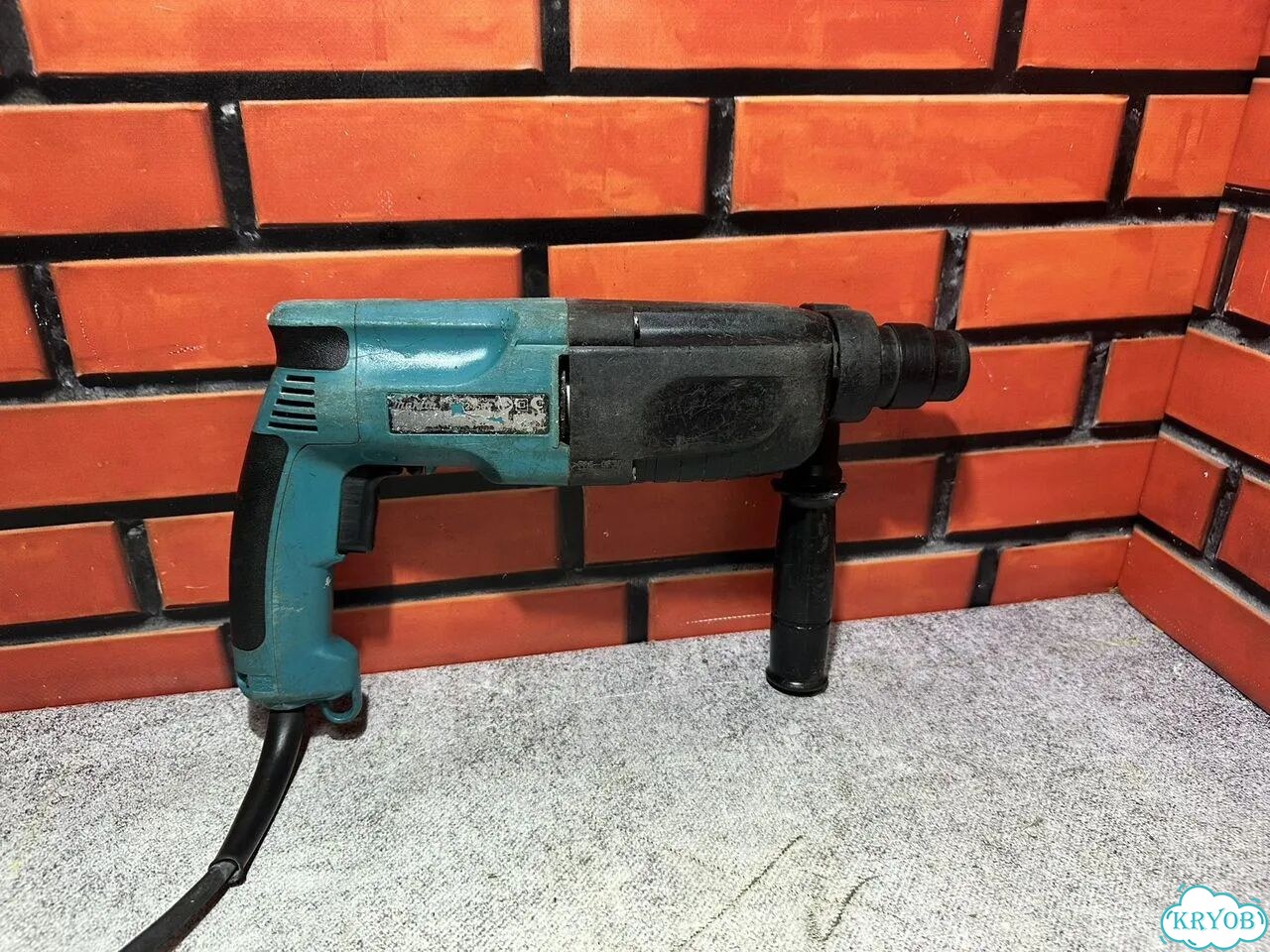 Перфоратор Makita HR 2450 фото 2