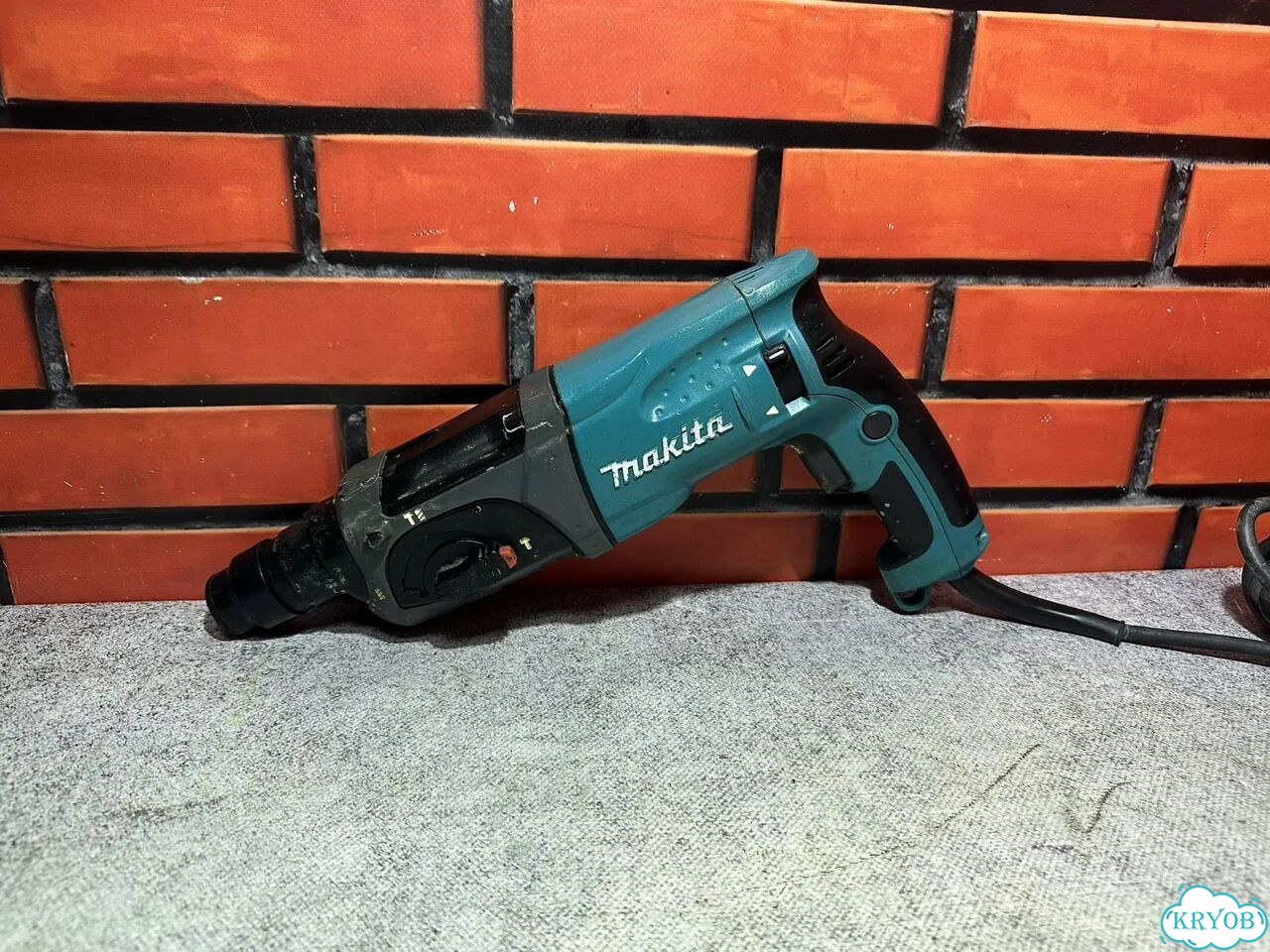 Перфоратор Makita HR2470 фото 1