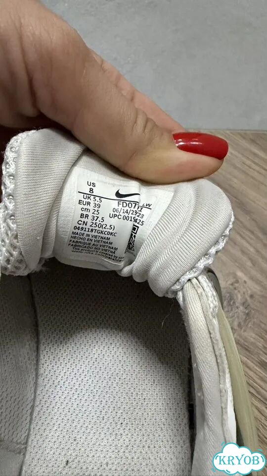 Кроссовки nike оригинал 38 размер 24,5см фото 2
