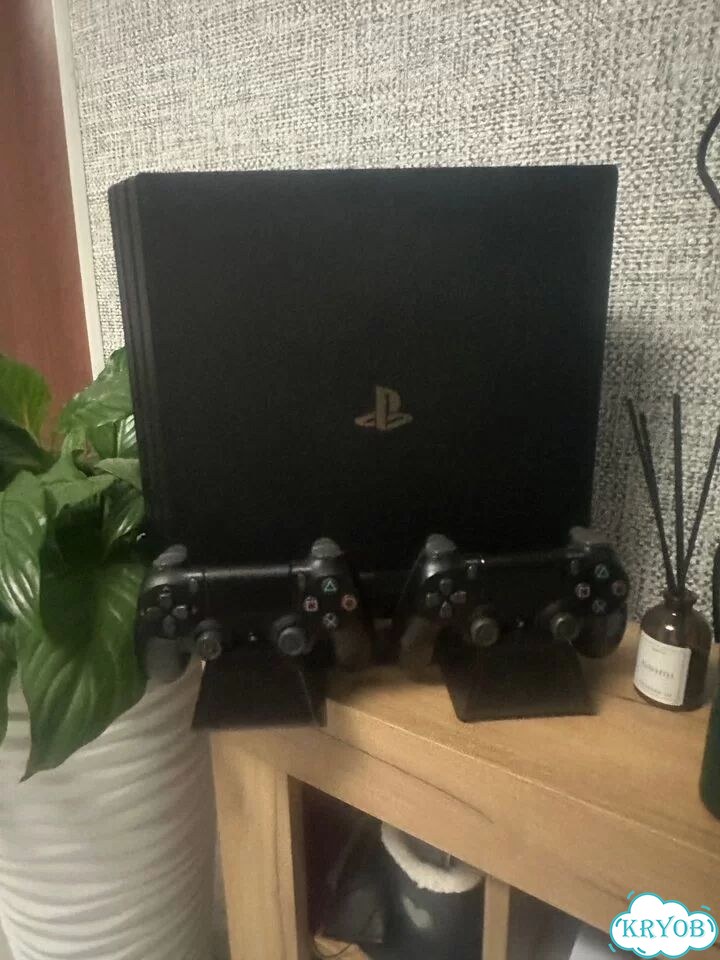 Sony playstation 4 pro фото 1