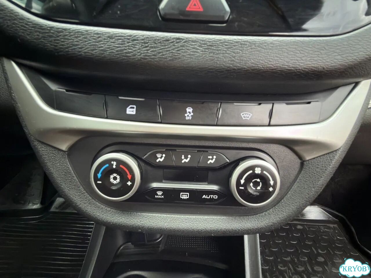 ВАЗ (LADA) Vesta Cross 1.6 CVT, 2020, 140 000 км фото 10