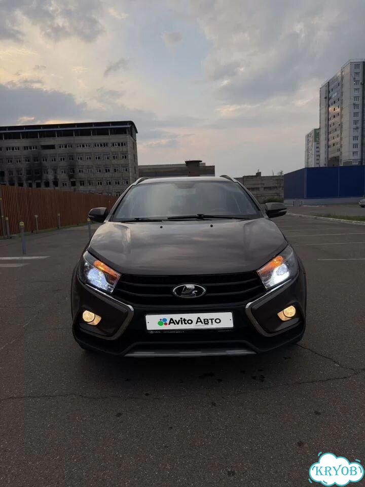 ВАЗ (LADA) Vesta Cross 1.6 CVT, 2020, 140 000 км фото 2