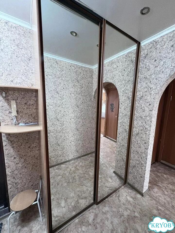 2-к. квартира, 54 м², 10/10 эт. фото 4