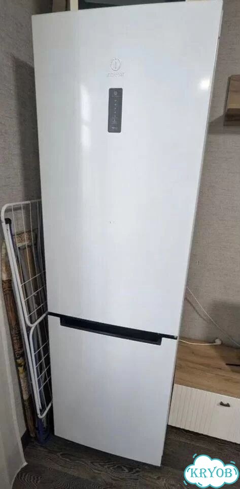 Холодильник indesit DF5180 W фото 1