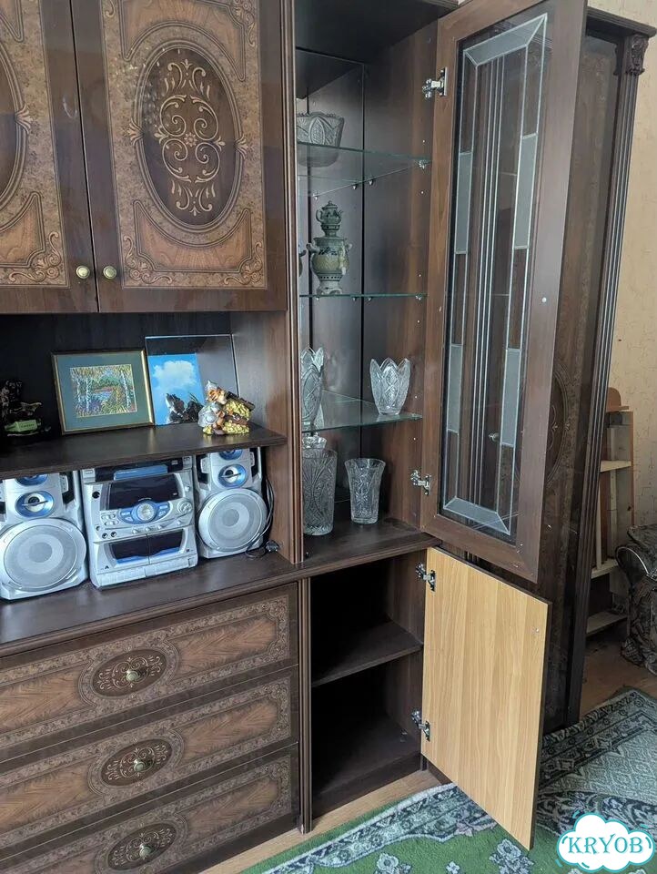 Стенка в гостиную (шкаф для одежды, посуды, белья) фото 9