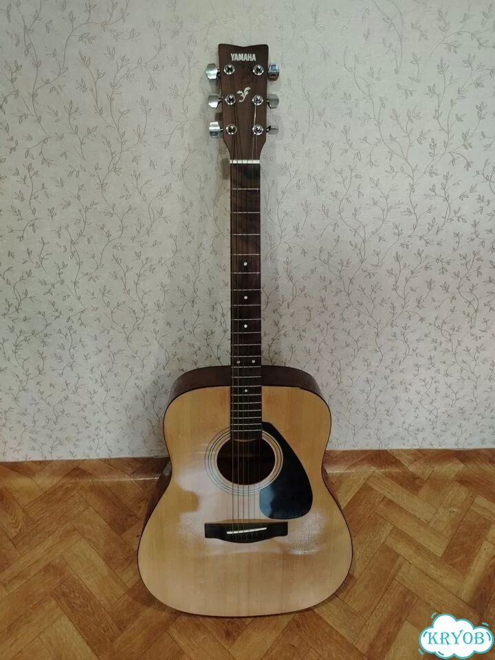 Гитара yamaha F310 фото 2