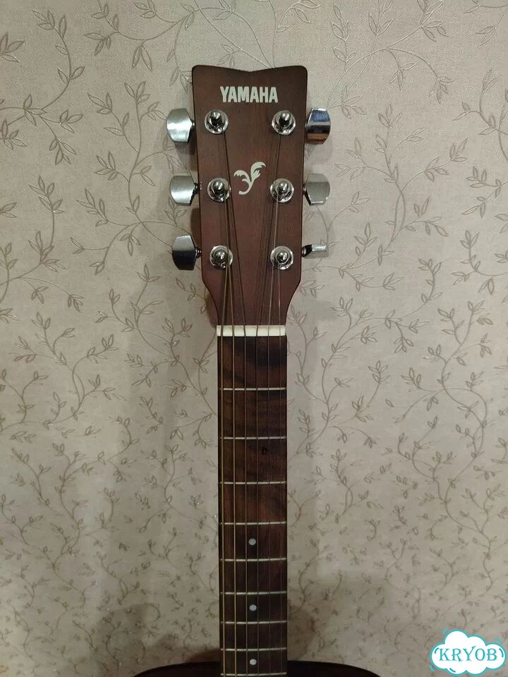 Гитара yamaha F310 фото 3
