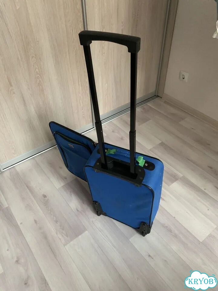 Продам тканевый чемодан на колесах, бу фото 1