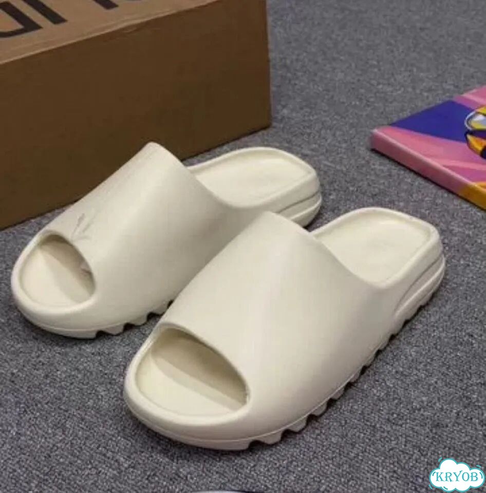 Adidas yeezy slide фото 5
