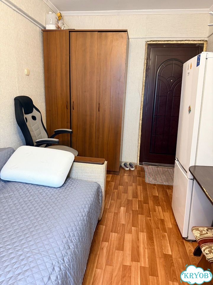 Комната 10,7 м² в 5-к., 1/5 эт. фото 3
