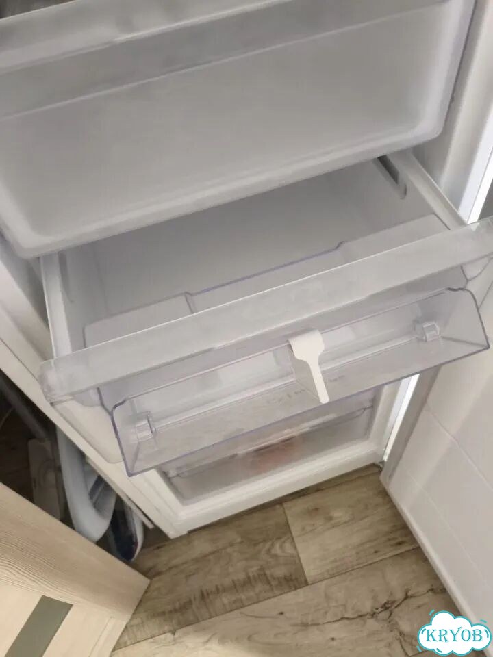 Морозильная камера indesit IDU 0175 фото 7