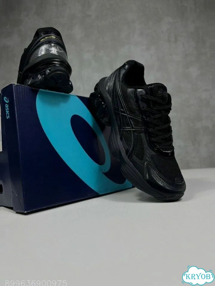Кроссовки Asics фото 1