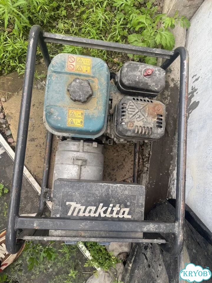 Бензиновый генератор Makita EG 300 C фото 1