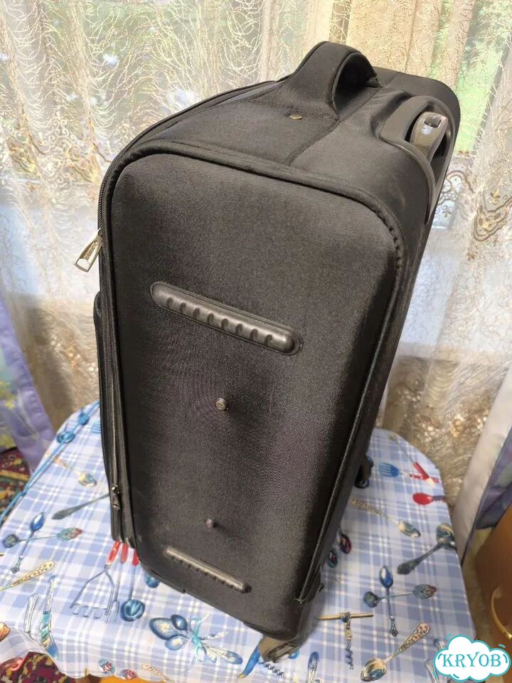 Чемодан на колесах бу фото 2