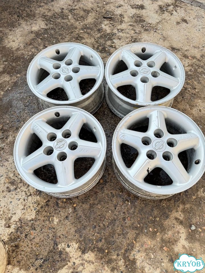 Литые диски Nissan 6.5×R15 5×114.3 фото 1
